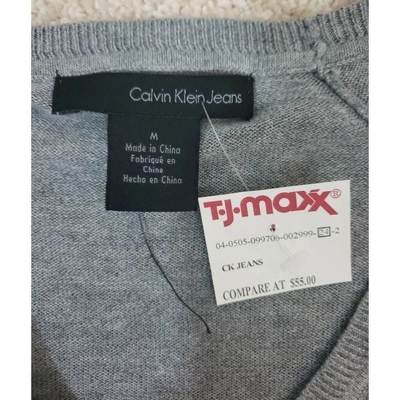 Calvin Klein Jeans ~Woman Size M~Gray Cotton Blend Pullover Sweater NWOT. - Picture 7 of 11
